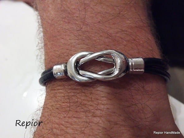 REPIOR VEIL | Carpal Orbit | Leather