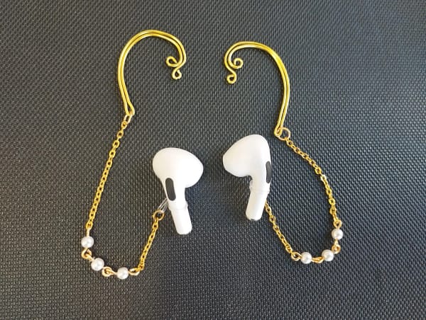 Custom Anti-Lost Earphone Safety Chain Earring for Earphones Personalized Earbud Holder Jewelry Pearls Gift for Her Secure EarPod Accessory