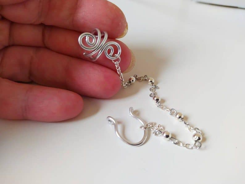 nose to ear non piercing chain